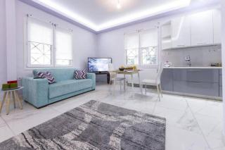 Modern fully-equipped house, 5 min walk from metro - 0