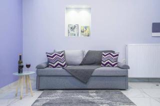 Modern fully-equipped house, 5 min walk from metro - Athens - 4