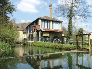 le gîte de Claire, maison avec terrasse, calme et confort, lit king-size 160X200 - Couze-et-Saint-Front - 8