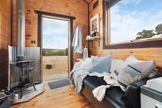 Hillsview Cottage by Tiny Away - Taradale - 4