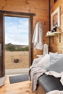 Hillsview Cottage by Tiny Away - Taradale - 2