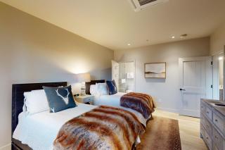 Torian Plum Creekside 714 - 9