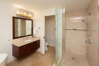 South Bay Beach Club #14 - 4 Bedroom 4 Bathroom Unit - 6