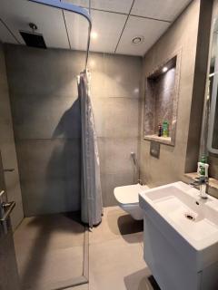 Luxury suites,Supernova Noida - New Delhi - 3