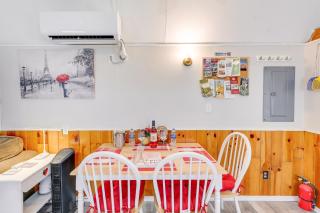 Paris Vacation Rental about 22 Mi to Mount Magazine! - 6
