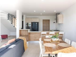 Casa en fraccionamiento privado con alberca y asadores - Almarena 1438 - La Florida - 6
