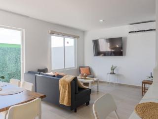 Casa en fraccionamiento privado con alberca y asadores - Almarena 1438 - La Florida - 3