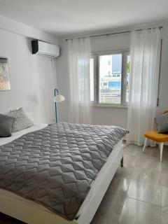Klara's SideSea View Apartment - Sarandë - 6