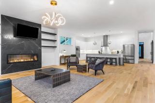 Charlotte's Modern Luxe Home - Your Stylish Haven - Charlotte - 8