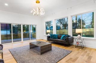 Charlotte's Modern Luxe Home - Your Stylish Haven - Charlotte - 1