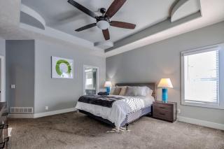Luxury Retreat- Modern 5BR Ranch in Bennington - 6