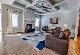 Luxury Retreat- Modern 5BR Ranch in Bennington - 1