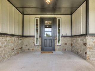 Family-Friendly Luxury- 5BR Home near Woodlands - Edmond - 4