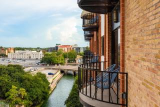 Riverwalk Plaza Hotel - 2