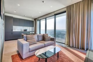 Stunning Apartment in the Iconic Mercury Tower - St. Julianʼs - 0