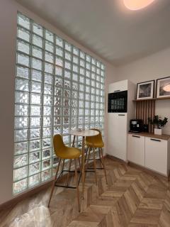 Timeless apartment near city center - Staré Mesto - 8