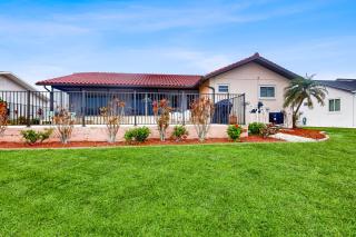 Waterfront Oasis - 6