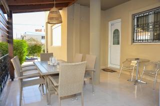Eva's Garden House - 2