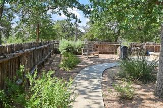 Far View Gasthaus (pet friendly) - 9