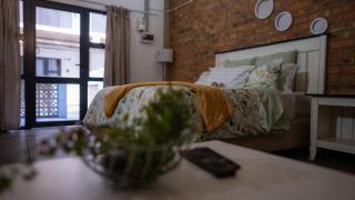 ITS STILL COZY, And YOUR GONNA LIKE IT!! MABONENG - Joanesburgo - 0