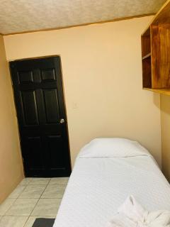 Casa Oasis 10 min de Monteverde - - 2