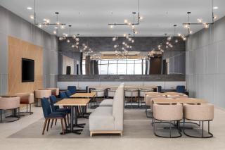 Holiday Inn Express Montreal Airport - St-Laurent by IHG - Montreal - 4