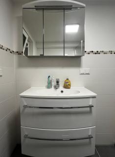 Frisch Renovierte Souterrain Wohnung - Rodenbach - 4