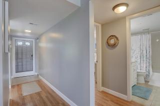 Second Floor Condo in Sunrise of the Naples With Wonderful Community Pool View - Naples - 3