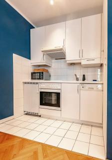Roomy studio for 2 - 4 in hip area & free parking - Vienne - 7