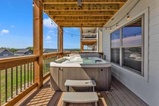 Hooked on Branson Cove - Pool Hot Tub & Fireplace - 6