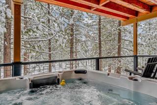 Luxury Truckee Retreat with Hot Tub and Sauna - 9