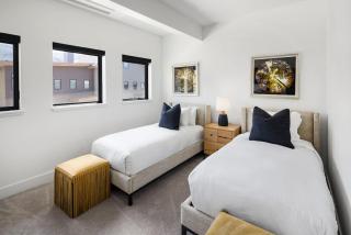 The Champagne Chalet - Luxurious Family Mountain Escape - 6