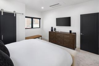 The Champagne Chalet - Luxurious Family Mountain Escape - 5