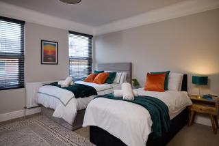 Perfect For Groups, Contractors and Corporate Workers - Headingley - 4