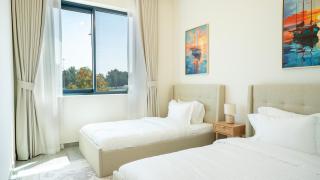 4br Spacious Villa Backyard - Abu Dhabi - 7