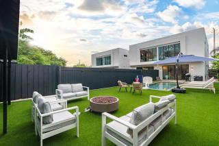 4BR Greece Oasis Heated Pool New Build - Miami - 8