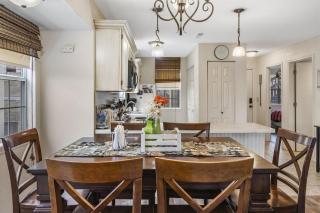 The Cove 9-4 By SDC, Big Deck, Pool, Hot Tub, Lake View, No Stairs - Branson - 1