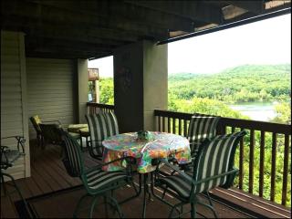 The Cove 9-4 By SDC, Big Deck, Pool, Hot Tub, Lake View, No Stairs - Branson - 7