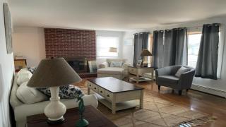 Beach Badges, Wifi, Private Yard, Washer Dryer, Roomy Cape Located Bayside In Long Beach Island New Jersey - 5