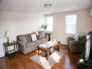 Nicely Remodeled Top Floor Unit On The Bayside In Ship Bottom, Large 1 Bedroom With Amenities That Include 3 A,c, Units,, - 5