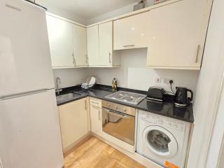 Stylish flat 10 mins from train, near Emirates & Camden - Londra - 3