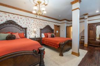 Cloverdale House Inn - 6
