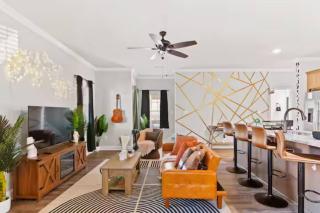 Sleeps 24 - Game Room - By DT & UGA - 4 King Beds - Athens - 1