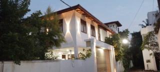 Green Court Villa - Talawatugoda - 4
