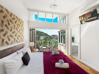 Beachside Apartment 14 - Nelly Bay - 4