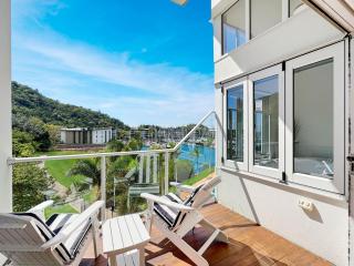 Beachside Apartment 14 - Nelly Bay - 1