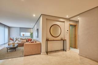 Luxury 3 Bedroom Getaway in Bouskouras Finest - Bouskoura - 1