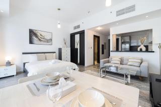 Waterfront Studio, perfectly located in Dubai Marina - 4