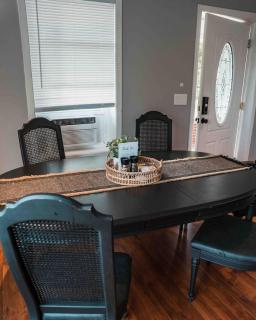 Reconnect in a Cozy Retreat - 6