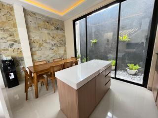 Day Dream Villa Sanur - Sanur - 9
